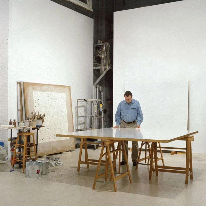 The artist in his studio, New York, 1999. Photogra