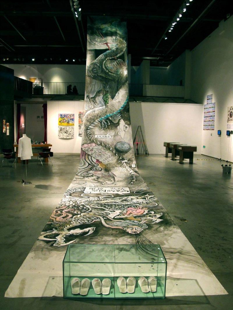 蜂巢评论｜论宇宙洪荒，及宅男爆炸的破坏力,蜂巢,宇宙,洪荒,宅男,破坏力,龚旭,深圳,材料,青年,丙烯