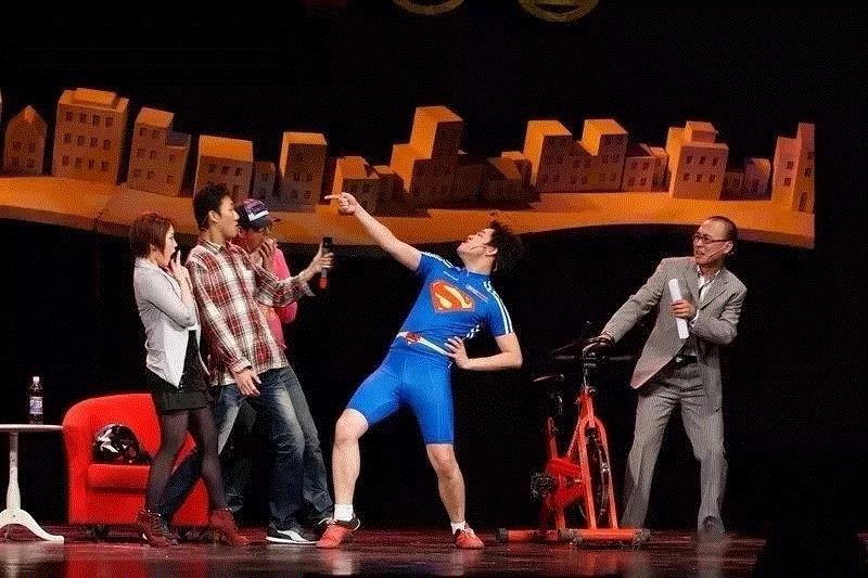 预约开启 | 宁浩×宁财神×何念,这部话剧比《疯狂的外星人》还疯狂,宁浩,话剧,宁财神,何念,疯狂的外星人,电影,导演,黄渤,喜剧,赛车