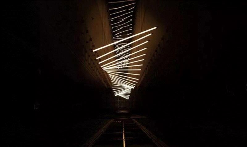 “magpie bridge”(喜鹊桥),由电脑实现动能控制,交互丨月球运动带来的灵感:月形旋转灯装置,装置,月形,月球,define,moon,喜鹊,月亮,whyixd,灯桥,上方