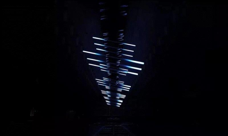 “magpie bridge”(喜鹊桥),灯桥呈折叠,交互丨月球运动带来的灵感:月形旋转灯装置,装置,月形,月球,define,moon,喜鹊,月亮,whyixd,灯桥,上方