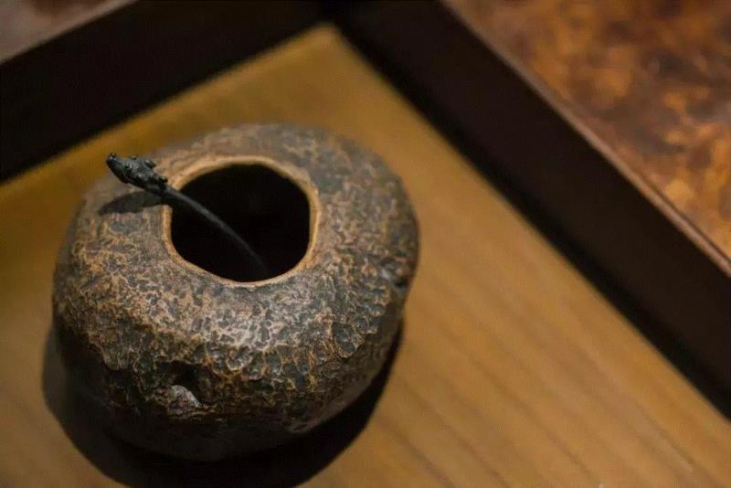 骨子里,我们都是文人,骨子里,书房,书斋,古人,琴声,水盂,养性,清趣,图书馆,植物