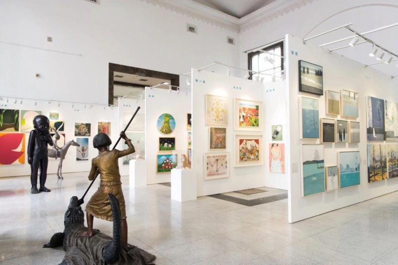 hiart center：奔跑的2018,center,市集,博览会,space,深圳,画册,盛大,十音,闫威,孙莹