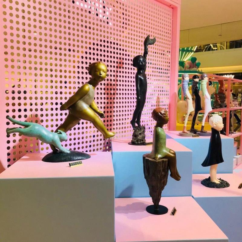 hiart center：奔跑的2018,center,市集,博览会,space,深圳,画册,盛大,十音,闫威,孙莹