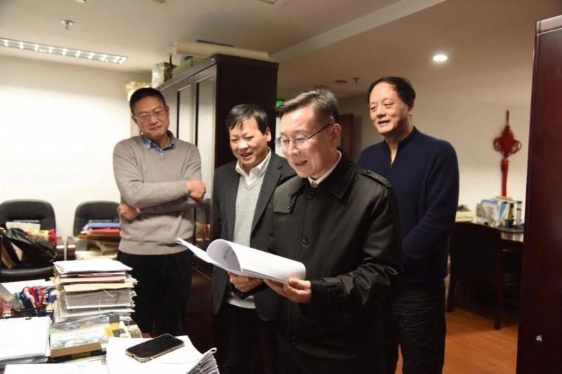 中共杭州市委常委、宣传部长戚哮虎春节前夕走访西泠印社社务委员会开展慰问,中共杭州市委常委,戚哮虎,西泠印社社务委员会,前夕,西泠印社社委会,市委,全体,干部,戚部长,品牌
