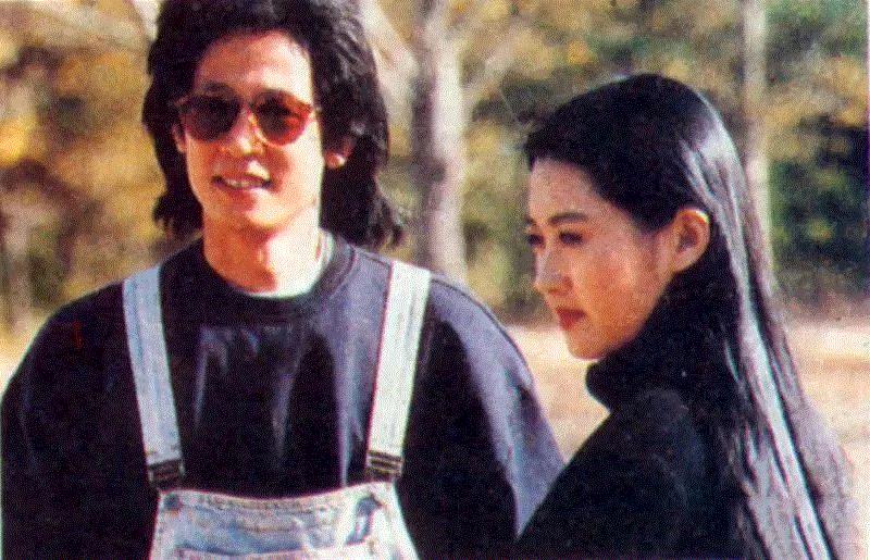 △与王志文主演电视剧《东边日出西边雨》（1995）,50岁许晴刷屏：岁月于她，不添风霜，只添风情,风霜,许晴,风情,电影,爱情,顾香兰,电视剧,任盈盈,少女,身上