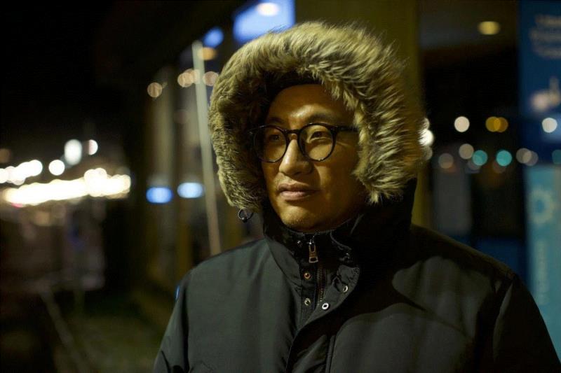 李振华，一位独立策展人，一九七五年生于北京，现工作生活于苏黎世、柏林。,策展人语 | 缪晓春先生的项目『零一：变量循环』,缪晓春,变量,人语,零一,媒介,美术馆,策展人,动画,李振华,影像