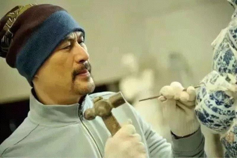 徐锦江：一个彻底颠覆我印象的男人,徐锦江,演员,雷神,娱乐圈,绘画,女孩,电影,鳌拜,香港,儿子