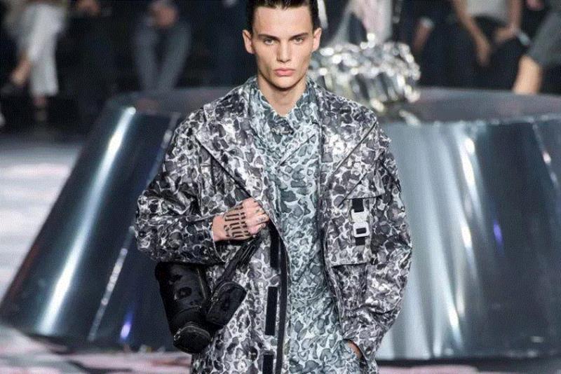 评论|世界在召唤新的New Look，你感知了吗？,Look,迪奥,Kim,品牌,空山基,DIOR,时装,设计师,日本,东京