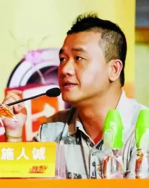 他为刘若英创作《后来》，是S.H.E的御用作词，也是华语乐坛的金字招牌,刘若英,华语,乐坛,金字招牌,施人诚,林宥嘉,歌手,音乐,田馥甄,演唱会