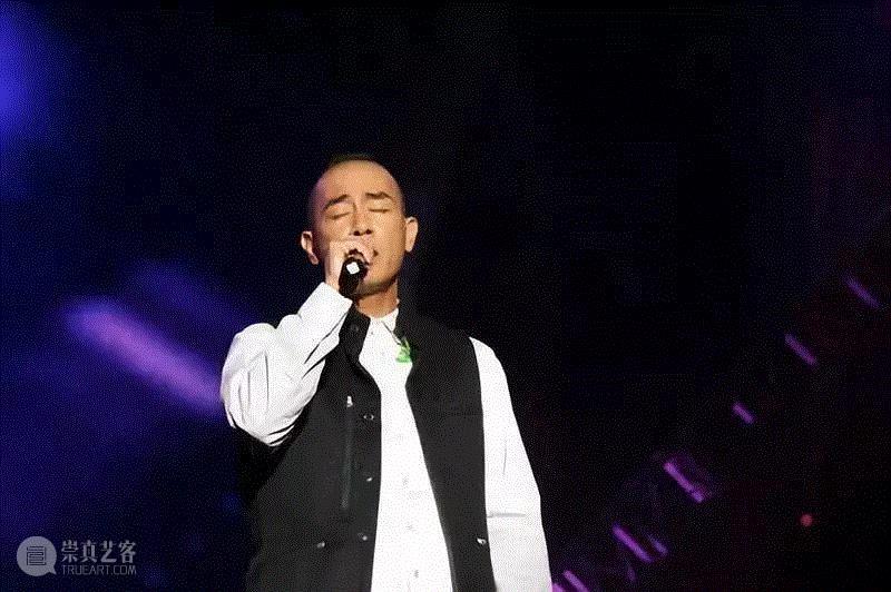 他为刘若英创作《后来》，是S.H.E的御用作词，也是华语乐坛的金字招牌,刘若英,华语,乐坛,金字招牌,施人诚,林宥嘉,歌手,音乐,田馥甄,演唱会