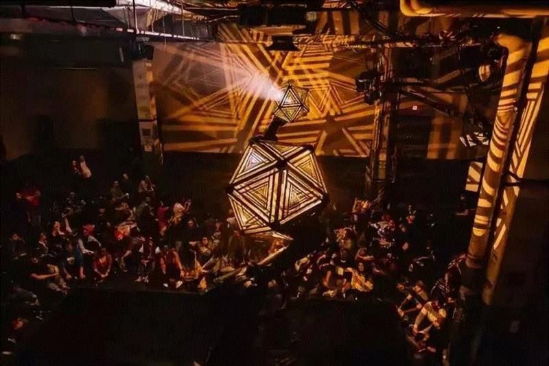 希腊神话中的科技探索——“Telestron”机器人的沉浸空间,机器人,希腊,Telestron,神话,科技,光影,光线,机械,休斯敦,德克萨斯