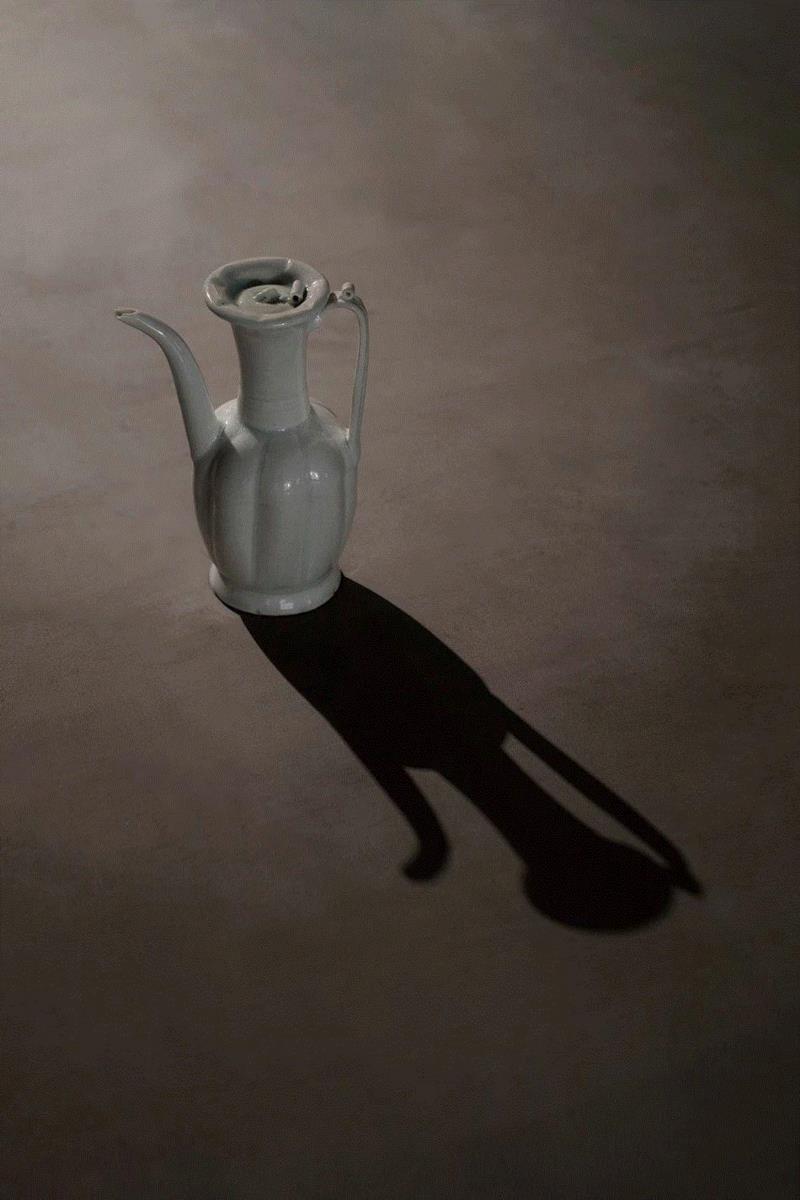 展品 ｜ 宋 景德镇窑青白釉瓜棱执壶（带盖）,青影｜宋元青白瓷及标本展,白瓷,宋元青,标本展,青影,北宋,陶瓷,景德镇,璞素,观展,景德镇窑