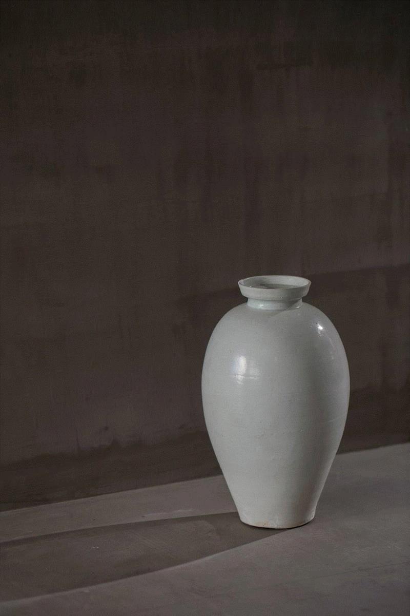 展品 ｜ 北宋 景德镇窑青白釉盘口梅瓶,青影｜宋元青白瓷及标本展,白瓷,宋元青,标本展,青影,北宋,陶瓷,景德镇,璞素,观展,景德镇窑