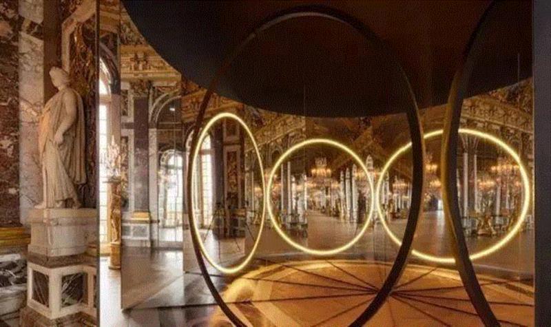 通过装置打造记忆点，创造体验和消费新场景,装置,雕塑,重庆,凡尔赛宫,IFS,明月,月亮,企业,加拿大,镜片