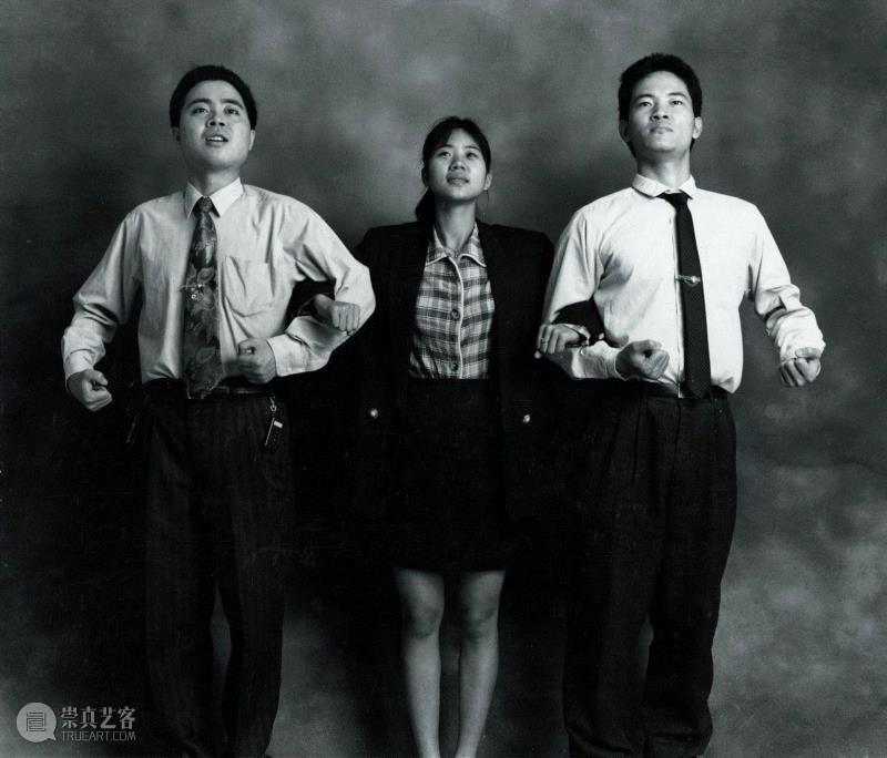 ▲《好3号》，摄影，1998年,PowerLong 看 | 艺术史：40×40——参展艺术家邱志杰,邱志杰,艺术史,Power,Long,文献,南京长江大桥,感性,庄子,镇静剂,地图