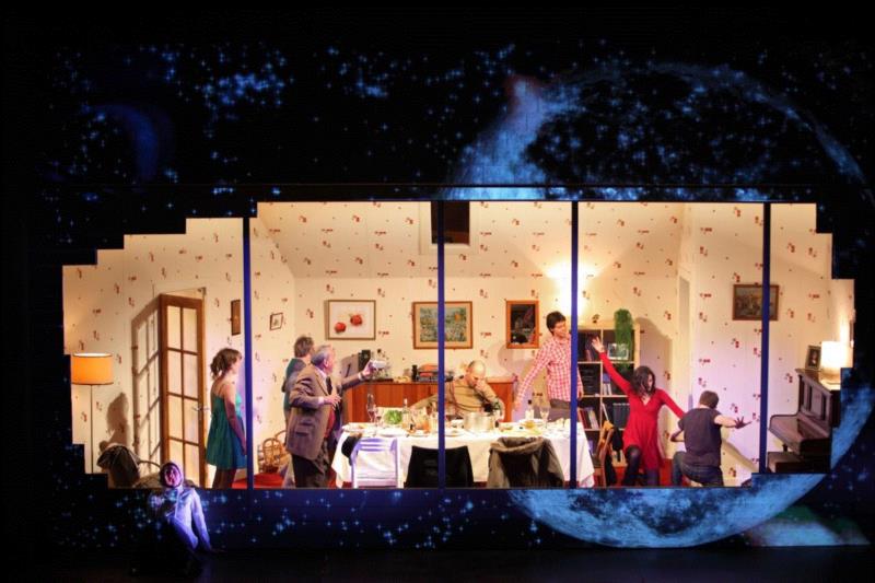 英国消失点剧团《我心深处》剧照,“国际默剧展”聚焦|此时此地“无声”胜“有声”,默剧展,此地,戏剧,默剧,上海大剧院,剧团,伦敦,艺术节,英国,剧目