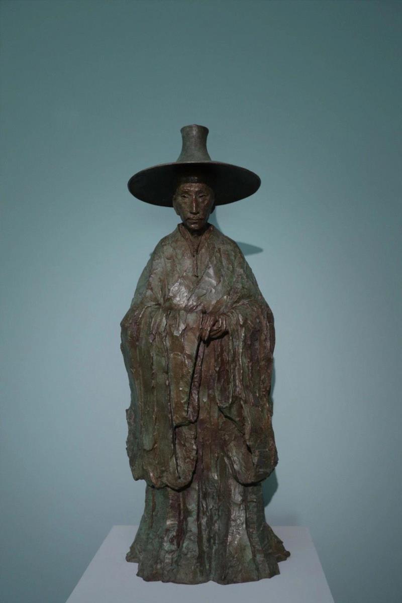 田世信《朱耷小像》100x24x37cm 铜 2013年,Daily Art｜田世信雕塑作品中的历史人物（上）,雕塑,人物,Art｜田世信,田世信,王阳明,王勃,朱耷,陶渊明,李商隐,才子