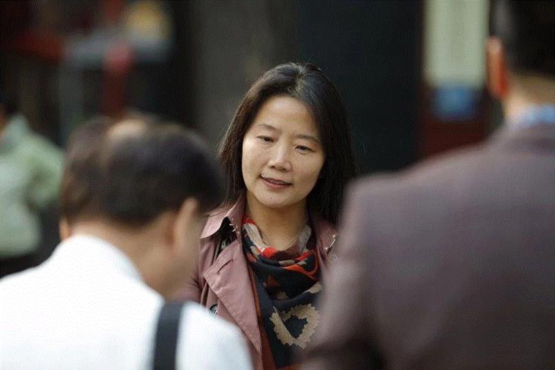 本次展览策展人: 尹爱勤女士,［故土·乡愁］章金生作品展在艺术粮仓隆重开幕 | 亚洲艺术·现场,章金生,粮仓,故土,乡愁,亚洲,女士,杨力舟,富春山居图,October,中国美术馆