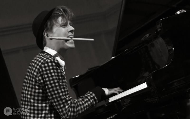 明晚演出，北欧当红钢琴小生Jeppe Zeeberg & 爵士与民乐的优雅碰撞 EYM三重奏，预售今晚下架,爵士,EYM,三重奏,北欧,钢琴,小生,民乐,音乐,Zeeberg,音乐节