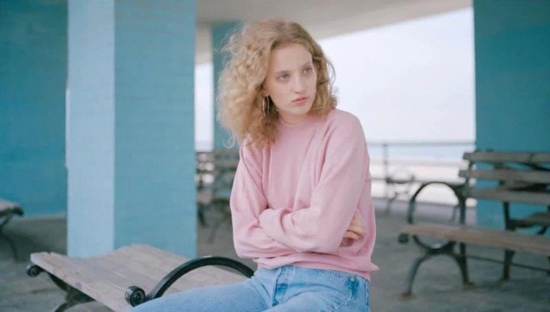 【SC?P|摄影对话】女性摄影师 Petra Collins 的甜蜜梦幻之境,女性,Collins,摄影师,佩特拉,柯林斯,胶片,封面,McGinley,模特,编者语