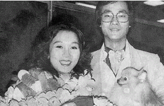 △郑少秋和森森,古龙笔下男子各千秋，梦幻当属楚留香,楚留香,古龙,男子,千秋,郑少秋,沈殿霞,感情,古装,婚姻,森森