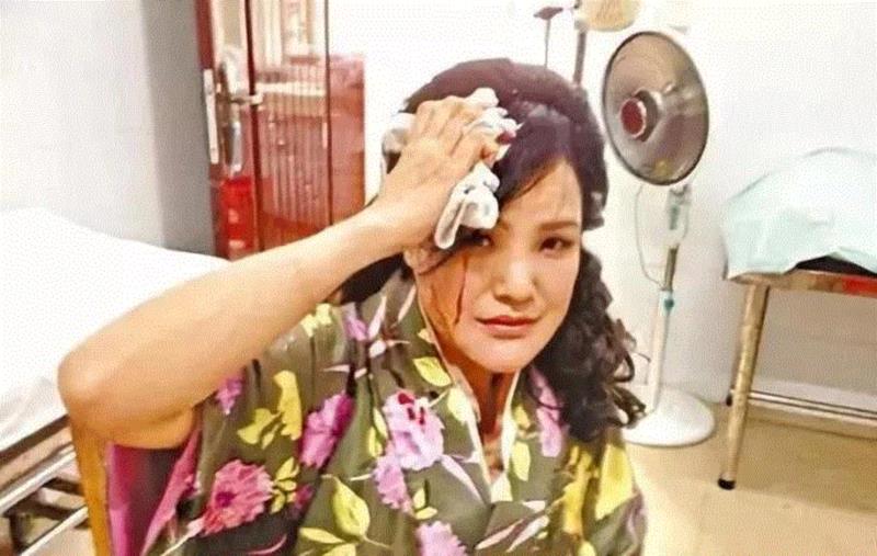 人物 ▎她是TVB“最丑”女星，买不起房却捐了一所学校：真正的美是不动声色,TVB,女星,人物,马蹄露,丑角,穿山甲,身材,坏人,爸爸,曾志伟