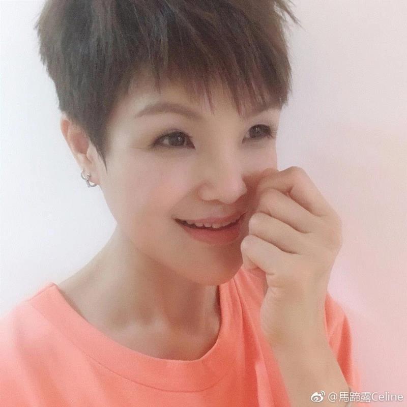 人物 ▎她是TVB“最丑”女星，买不起房却捐了一所学校：真正的美是不动声色,TVB,女星,人物,马蹄露,丑角,穿山甲,身材,坏人,爸爸,曾志伟