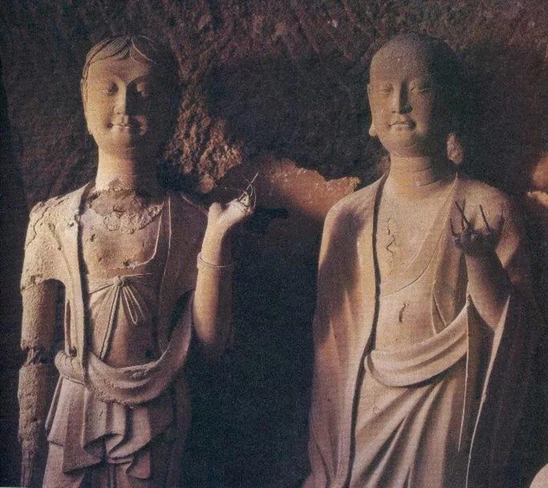 第24號窟右壁脇侍菩薩與弟子-隋代,永 遠 的 麥 積 山,麥積山,石窟,藝術,古代,天水,北魏,佛教,中國,先民,造像