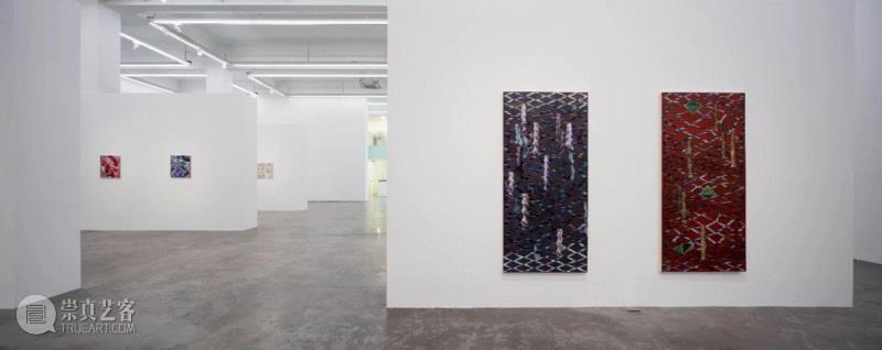 展览现场图,【长征空间正在展出】“张月薇：境码”,张月薇,长征空间,现场图,视频,互联网,美学,符号,绘画,科技,法则