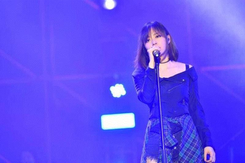 张靓颖冯轲解约：从一段不好的感情里走出来到底有多难？,感情,冯轲,张靓颖,男友,一个人,底线,番茄,靓颖,里面,渣男