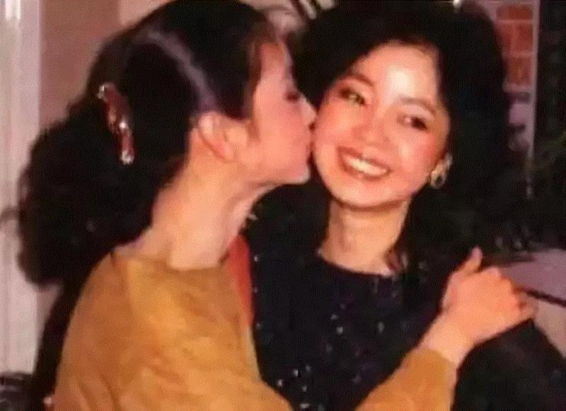 讲述 ▎林青霞与邓丽君的情谊：唯独我知道她还在人间,邓丽君,林青霞,情谊,秦祥林,歌声,电影,回忆,巴黎,电话,学姐