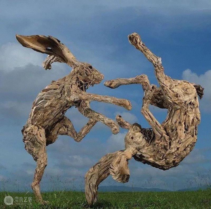 有时为了找一块合适的木片，,雕塑丨朽木可雕：漂流木的新生命,雕塑丨朽木可雕,漂流木,新生命,浮木,James,雕塑,朽木,木料,骏马,动物们