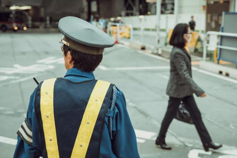 如何将城市街头，拍成电影里的浪漫街头？,电影,浪漫街头,Stijn,东京,古巴,颜色,主调,色调,物质,这个城市