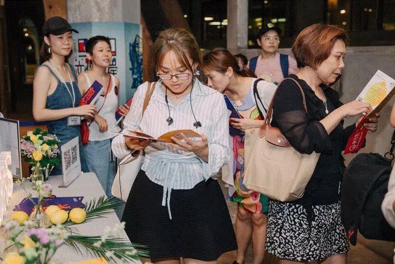 有种戏剧节丨邀请剧目展演·话剧《柠檬柠檬柠檬柠檬柠檬》今日首演,戏剧,话剧,剧目,节丨,柠檬柠檬柠檬柠檬柠檬,柠檬,微剧场,恳恳戏剧工作室,戏剧节,该剧