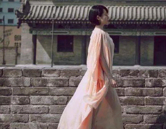 电影 ▎邪不压正|感谢姜文，给了唐凤仪最体面的死法,唐凤仪,姜文,电影,邱淑贞,李天然,性感,朱潜龙,风情,女性,眼神