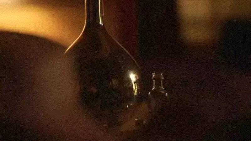 HBO新剧，阴冷诡异，看得我后脊发凉,新剧,HBO,亚当斯,小镇,谎言,电影,小丑回魂,记者,少女,配角