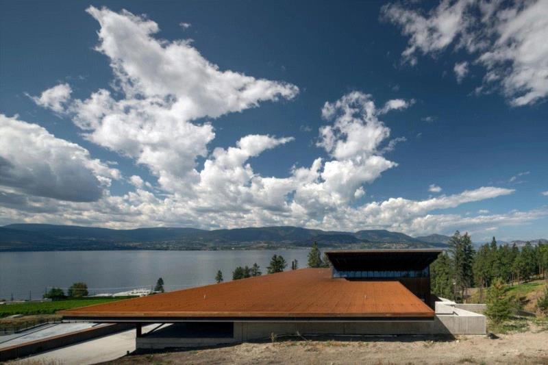 ? Nic Lehoux,加拿大山坡酒庄，以流线坡道主导建筑设计 / Olson Kundig,酒庄,山坡,加拿大,流线,坡道,Lehoux,访客,Nic,Estates,基洛纳