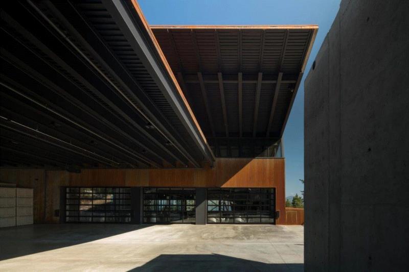 ? Nic Lehoux,加拿大山坡酒庄，以流线坡道主导建筑设计 / Olson Kundig,酒庄,山坡,加拿大,流线,坡道,Lehoux,访客,Nic,Estates,基洛纳