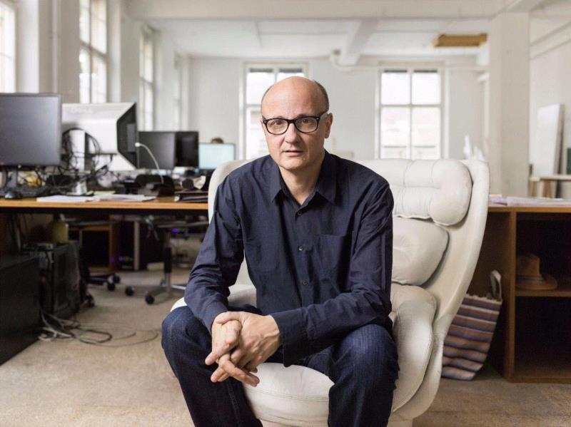 ▲&nbsp;克里斯蒂安&nbsp;· 克雷兹,《建筑师》瑞士建筑专辑新刊发布！,瑞士,建筑,建筑师,专辑,新刊,住宅,比亚斯,马克力,瓦伦丁,克雷兹