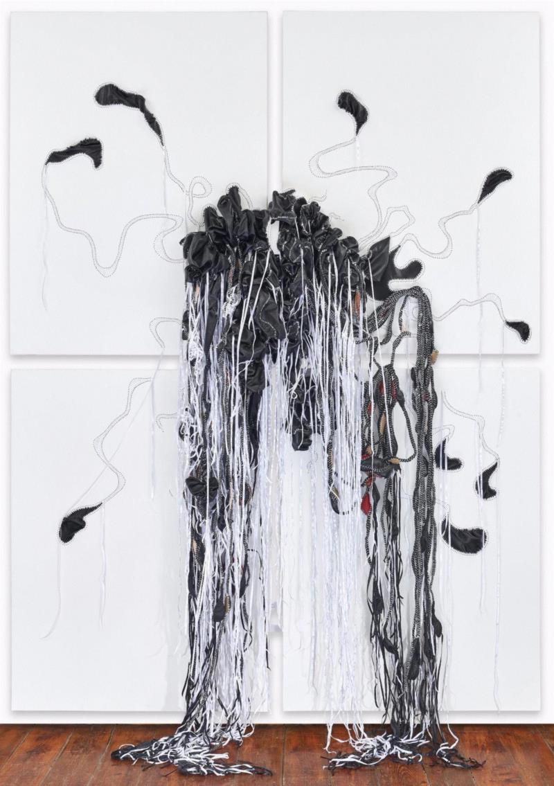 尼可拉斯·贺罗伯——身份上的独立，精神上的自由,尼可拉斯·贺罗伯,贺罗伯,尼可拉斯,香港,皮革,丝带,首尔,纽约西,南非,男性