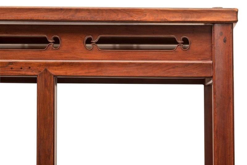 【嘉德春拍】专场荟萃|《清隽明朗——明清古典家具精品》,嘉德,清隽明朗——明清古典家具精品,黄花梨,家具,束腰,纹理,抽屉,靠背,黄花梨制,正面