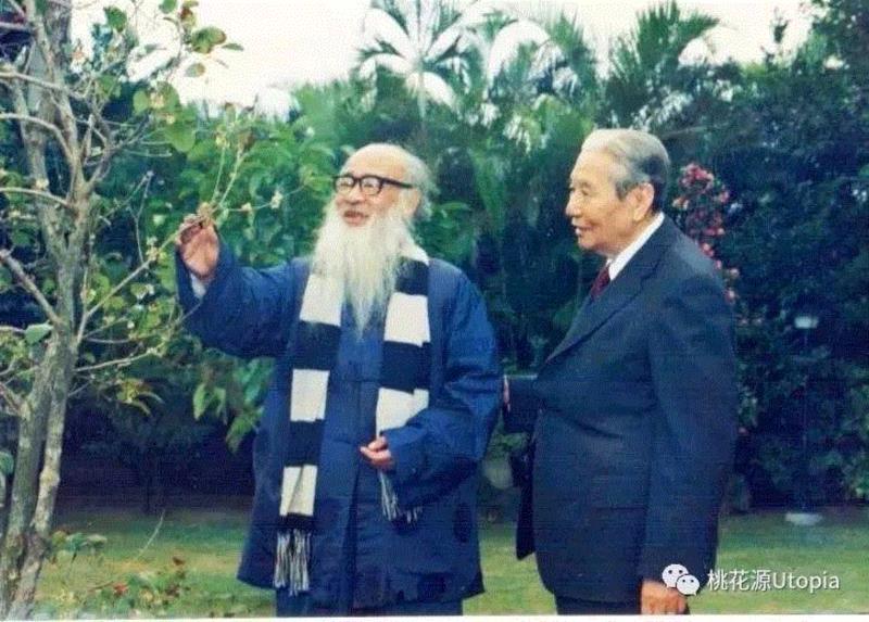 张大千与知己张群在摩耶精舍庭院赏梅,展览 | 五百年来一大千——张大千文献展,张大千,文献展,文献,大千,书画,台北,浙江大学出版社,四川张大千研究中心,罗伦建,毕加索