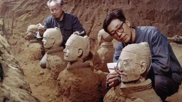 他是兵马俑的“发现”者，但人们对他一无所知，直到他去世,兵马俑,赵康民,第一人,秦兵马俑,武士俑,村民,蔺安稳,杨志发,考古学家,发现者