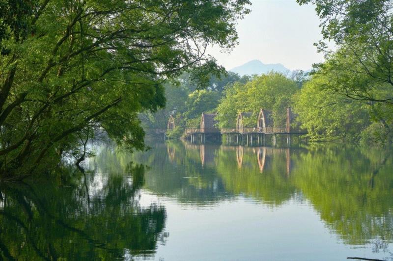 ? 奥观建筑视觉,浙江富春江船屋 / 中国美术学院风景建筑设计研究总院,船屋,浙江,富春江,中国美术学院风景建筑设计研究总院,建筑,奥观,湖面,建筑师,木结构,客房