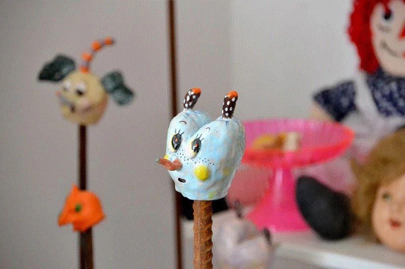 潘望舒｜“菠萝，霸王龙，鳄鱼，小猫”
