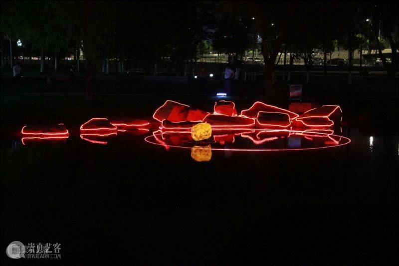 《边界上的米糖和盐》威廉·尼克·凡·德·斯蒂,“光影万象”2018南京江宁区秦淮河国际光影艺术展,南京,光影艺术展,公共艺术