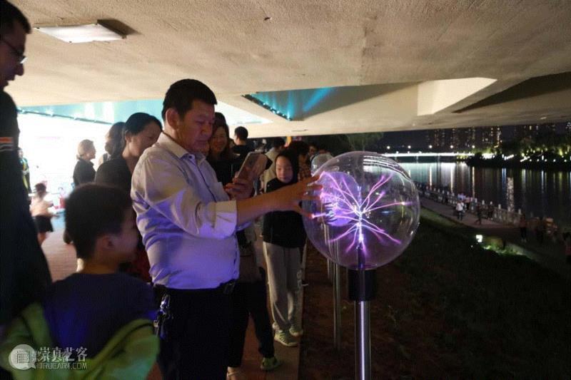 《光之琥珀》曾令香,“光影万象”2018南京江宁区秦淮河国际光影艺术展,南京,光影艺术展,公共艺术