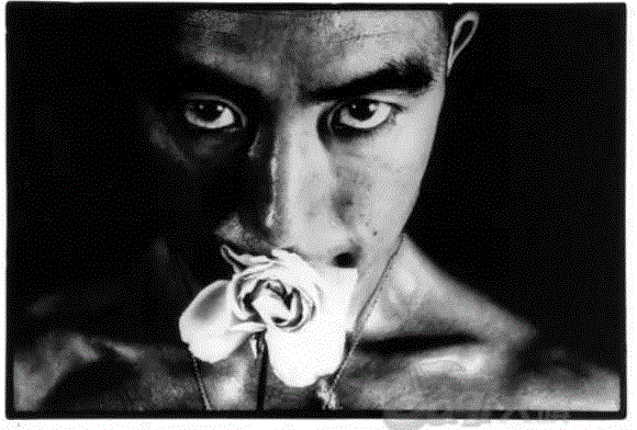 这些艺术大咖竟是“同性恋”？