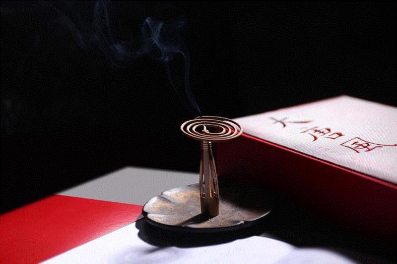 执笔静书在浮躁时代做个有气质的人